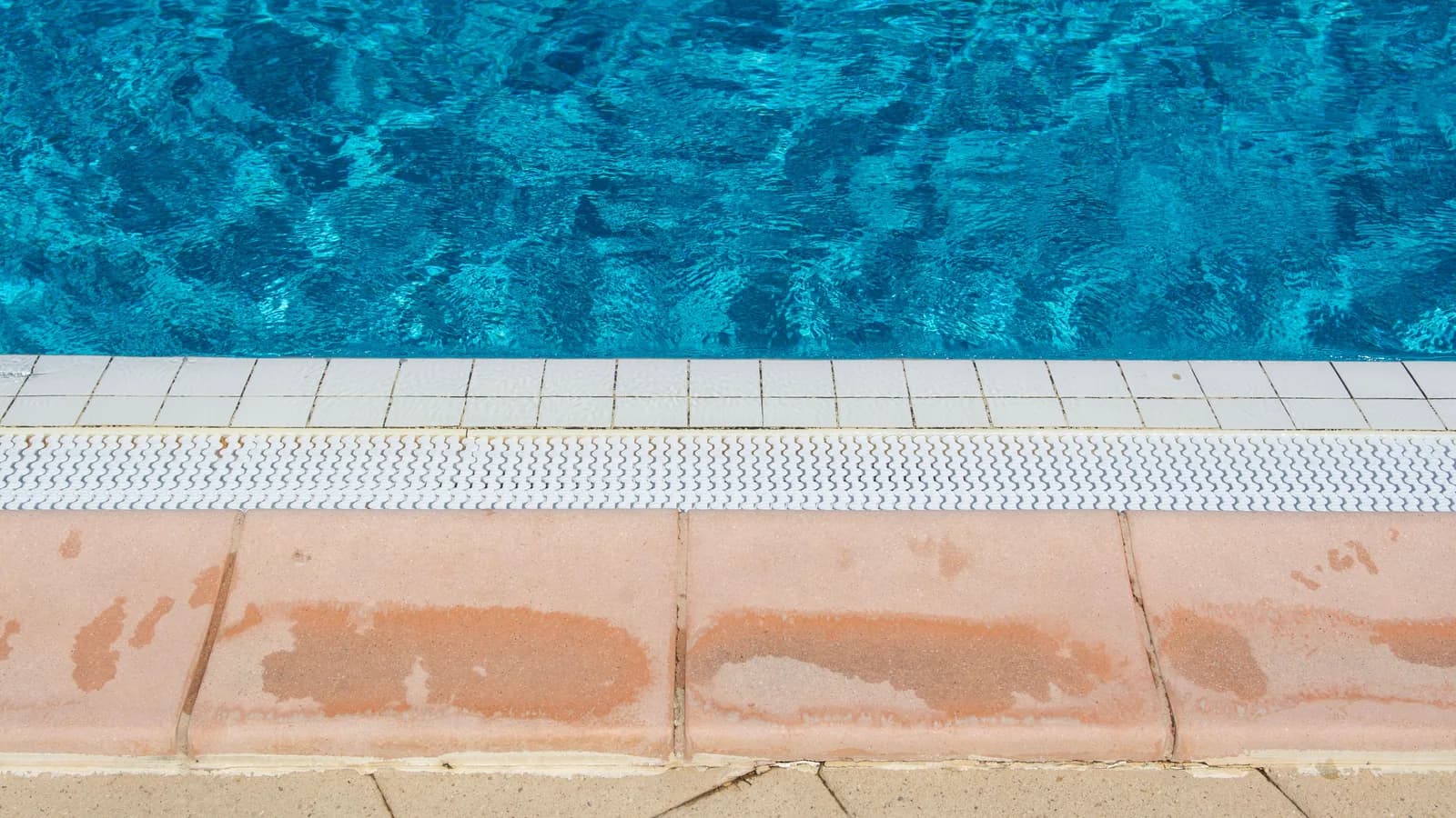 Imagine editorială relevantă pentru Igiena la piscină: obiceiuri care protejează sănătatea tuturor